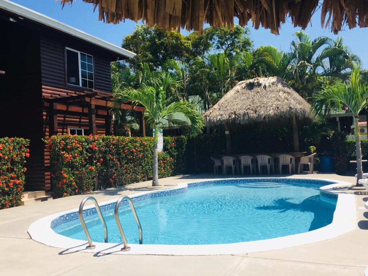 Hotel Playa Caribe Tela Exterior photo