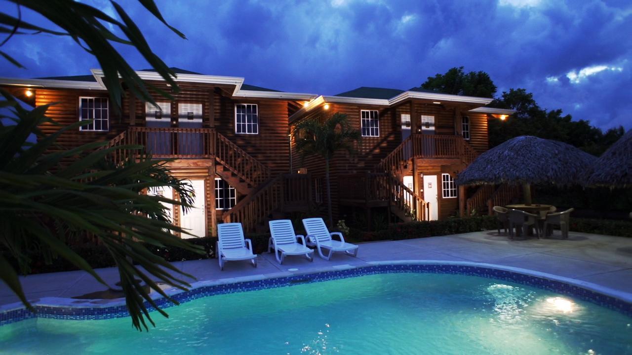 Hotel Playa Caribe Tela Exterior photo
